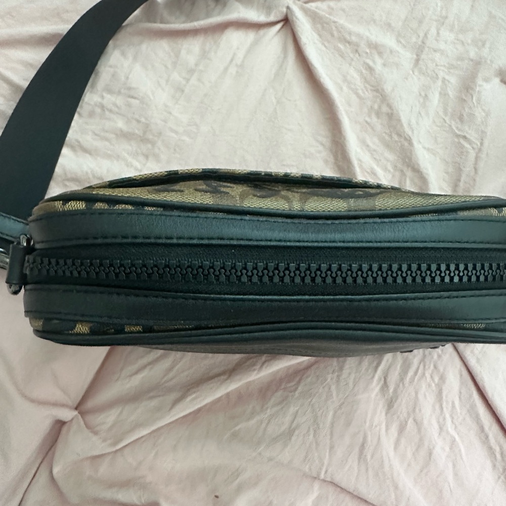 Coach Graham X Guang Yu Crossbody Bag - Picture 4 of 12